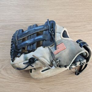 Worth Liberty Softball Glove Left Handed USA Flag Embroidered Model LA135H